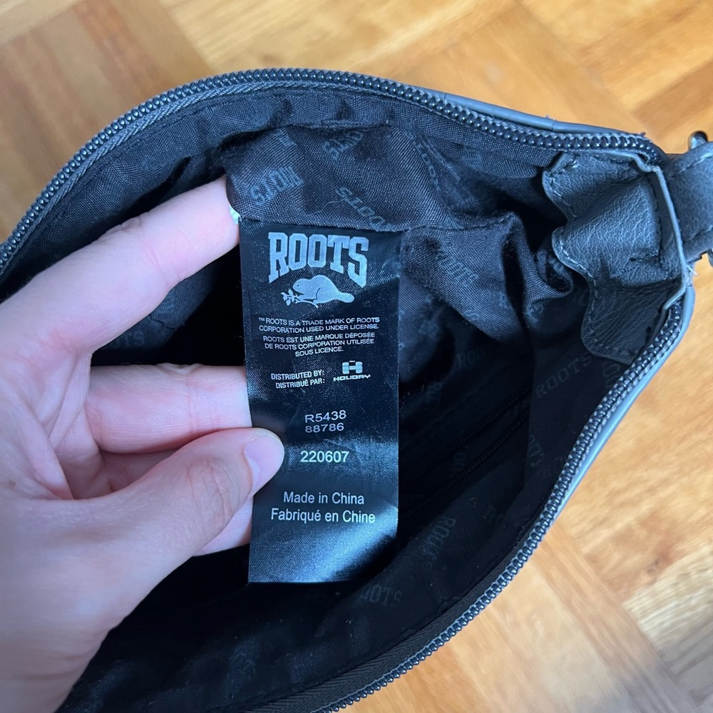 Gray Roots purse - Picture 6 of 6